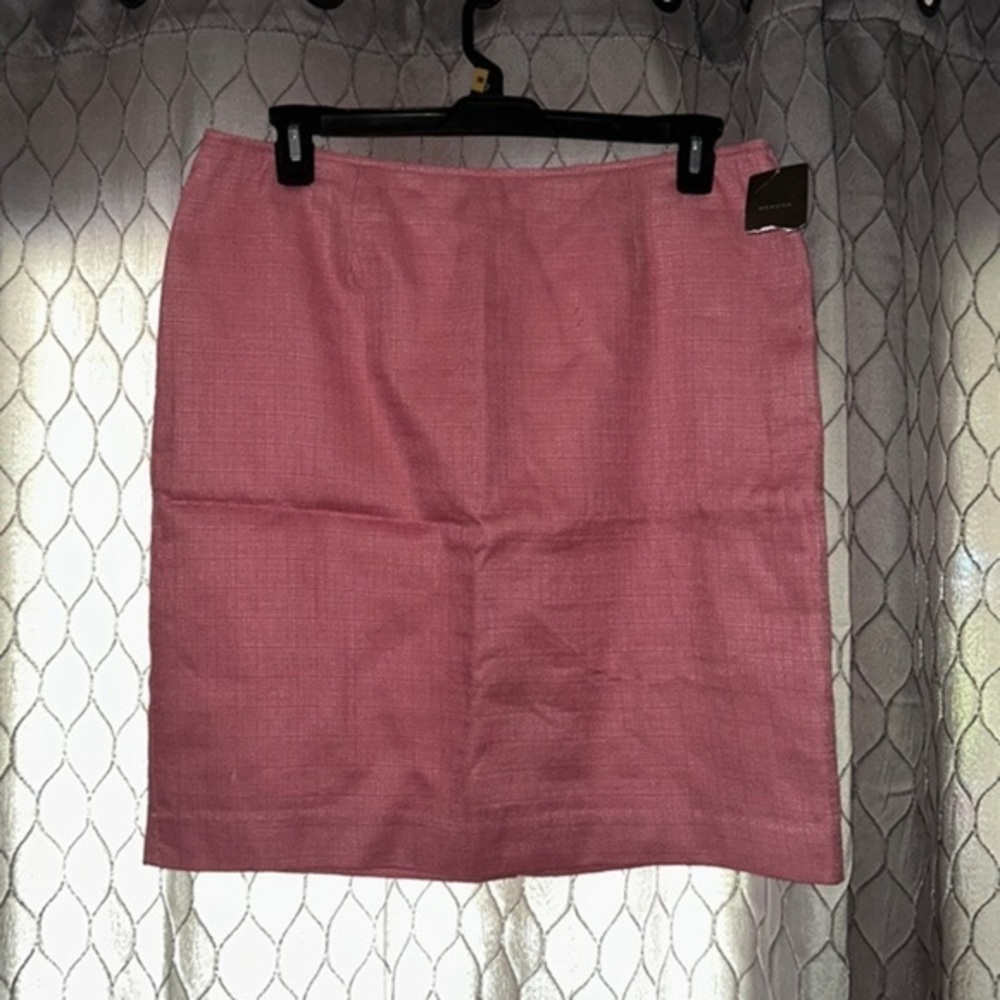 Pink skirt